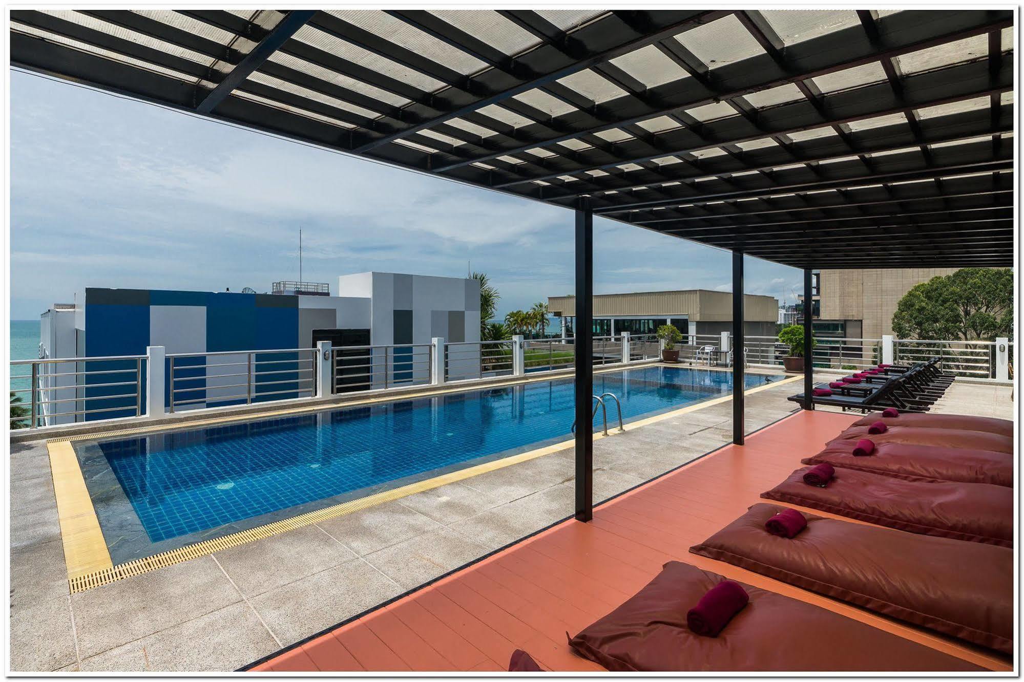 Sea Me Spring Hotel Pattaya Extérieur photo