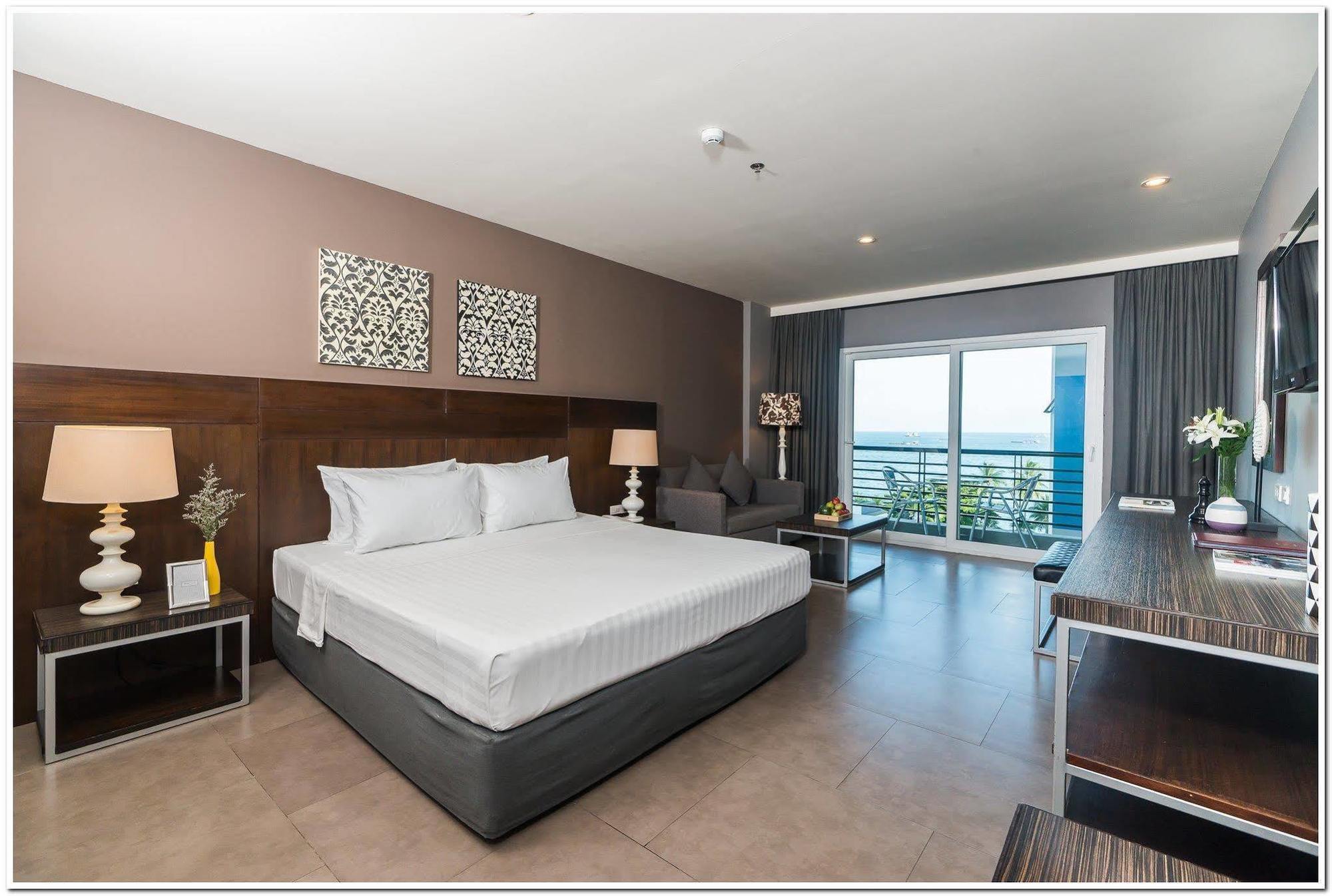 Sea Me Spring Hotel Pattaya Extérieur photo